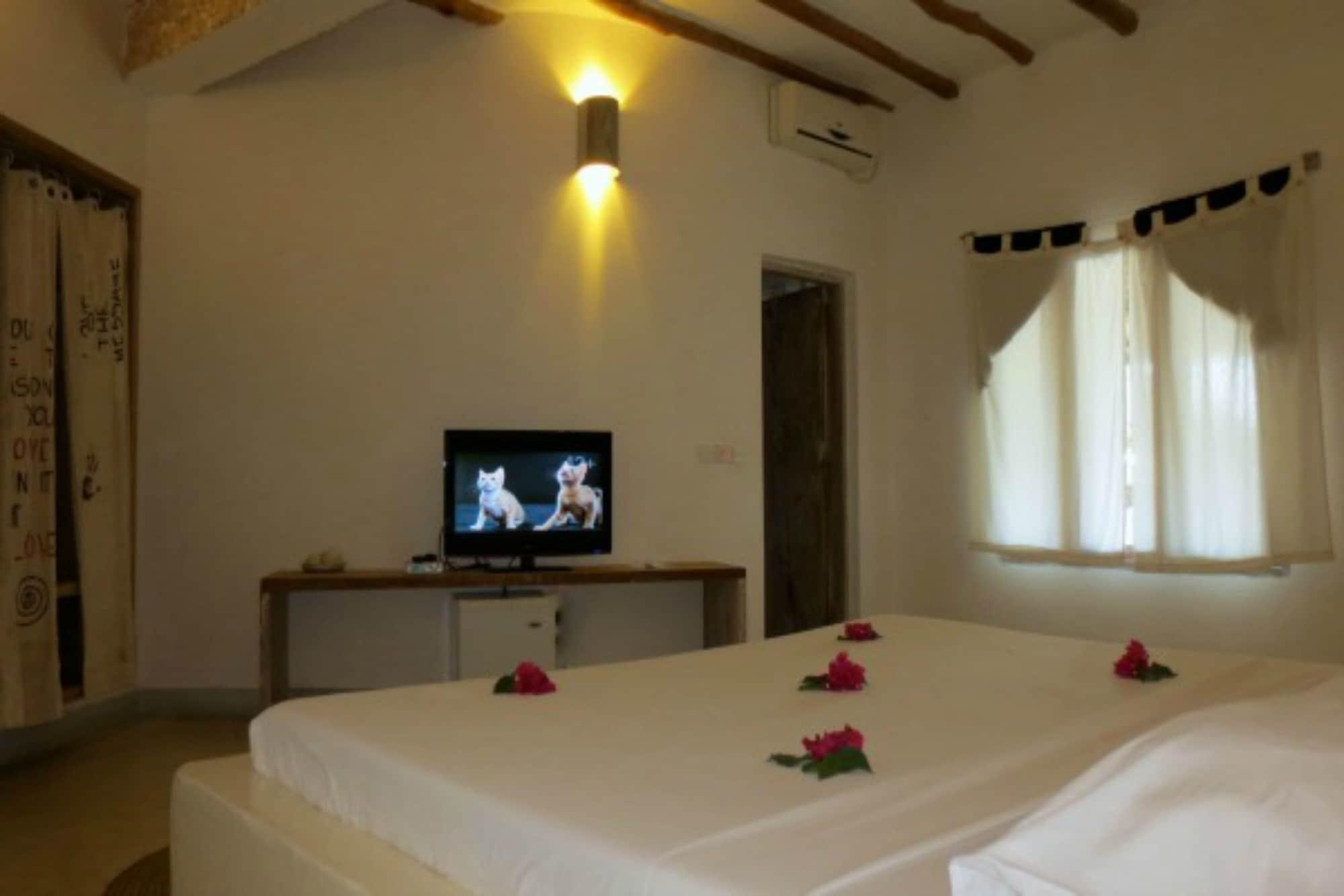 Mawe Resort Watamu Boutique Hotel Exterior photo