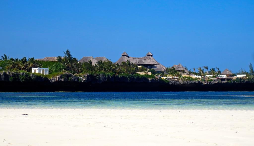 Mawe Resort Watamu Boutique Hotel Exterior photo