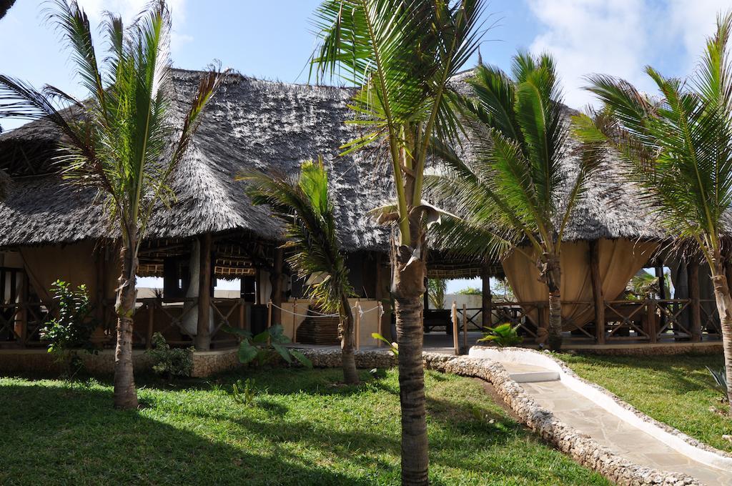 Mawe Resort Watamu Boutique Hotel Exterior photo